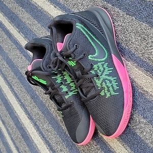 Nike Kid's Kyrie Flytrap Ii Basketball Shoes